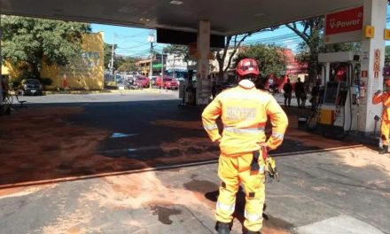 Homem surta e joga gasolina para atear fogo em posto de combustível no Barreiro