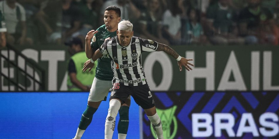 Atlético enfrenta o Goiás em um dos confrontos mais equilibrados na era dos pontos corridos