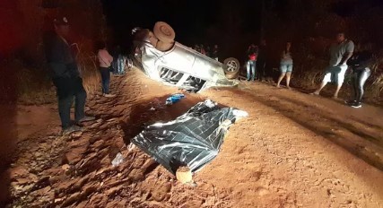 Sul de Minas: Mulher de 61 anos morre após carro capotar na zona rural