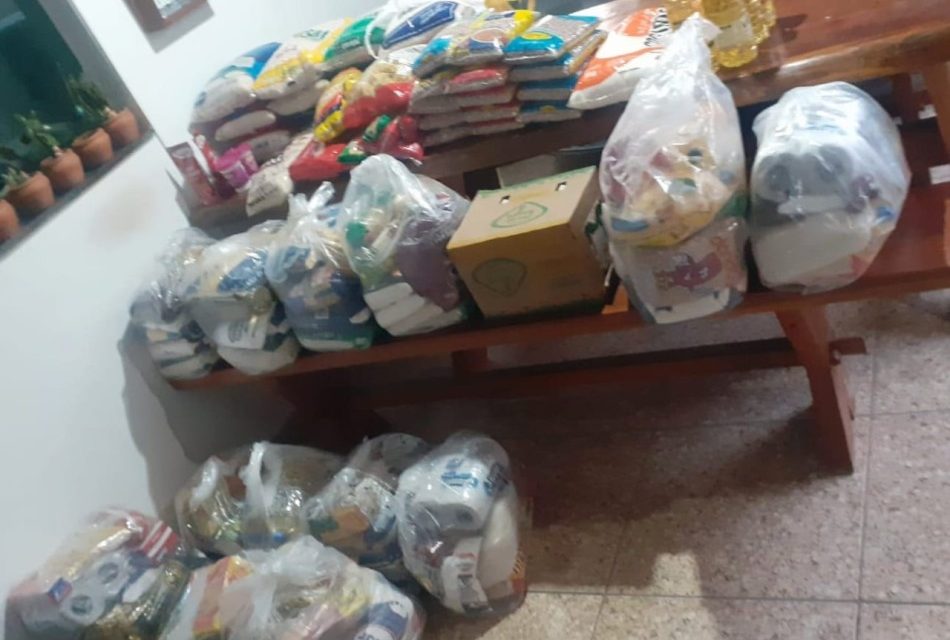Casal arrecada alimentos em festa de aniversário e faz doação ao BMA