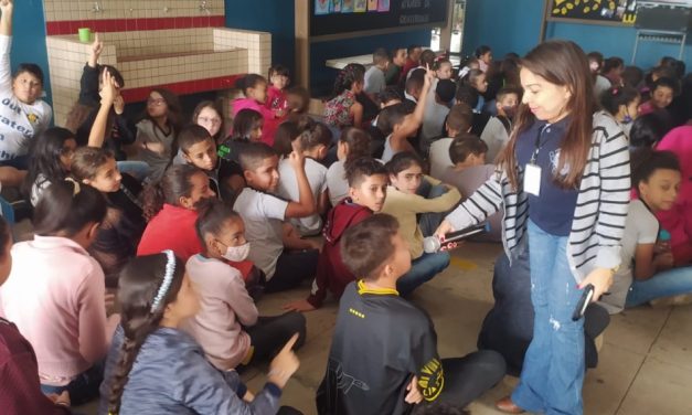 Cras III realiza palestra sobre inclusão na escola