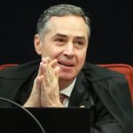 Barroso nega aposentadoria e diz estar “feliz da vida” no STF