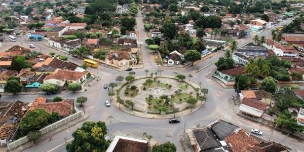Bebê morre carbonizada dentro de casa; mãe foi presa por abandono de incapaz