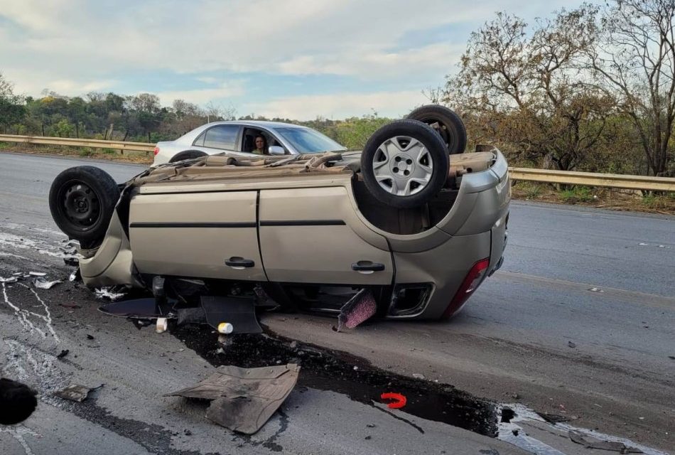 Acidente envolvendo veículo com placas de Formiga deixa uma vítima fatal na BR-354