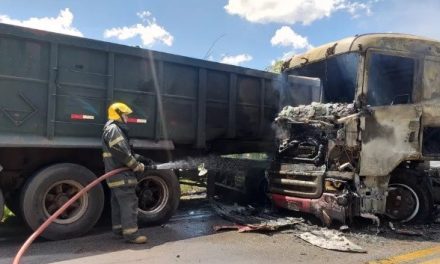 Morre segunda vítima após mais de 9 meses de acidente que envolveu quatro veículos na BR-494, em Divinópolis