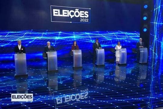 SBT realiza debate com presidenciáveis neste sábado