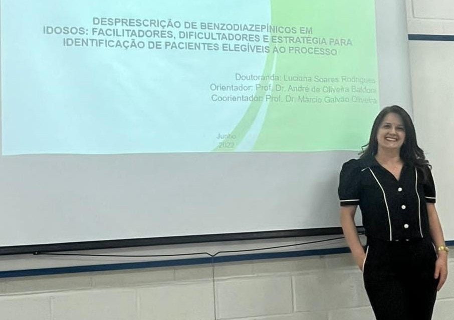 Professora do Unifor-MG conclui doutorado
