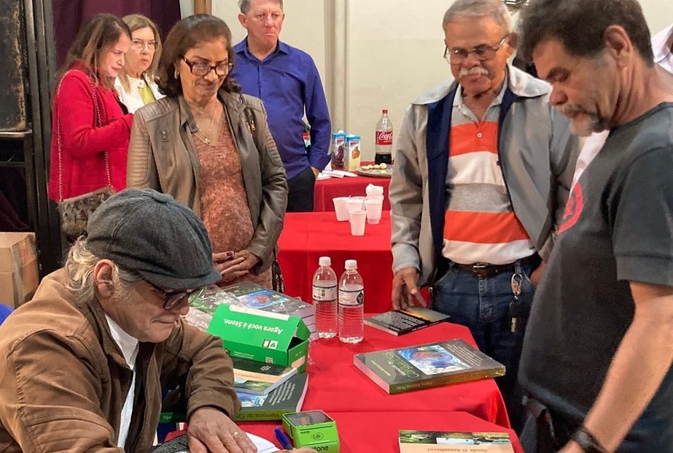 Livro “Memorial de Corguinhos” é lançado na EMART