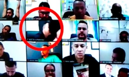 Vídeo de vereador aos beijos durante reunião da Câmara viraliza