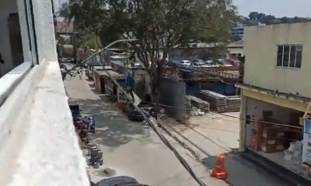 Tarcísio de Freitas encerra agenda após tiros na comunidade de Paraisópolis, em São Paulo 