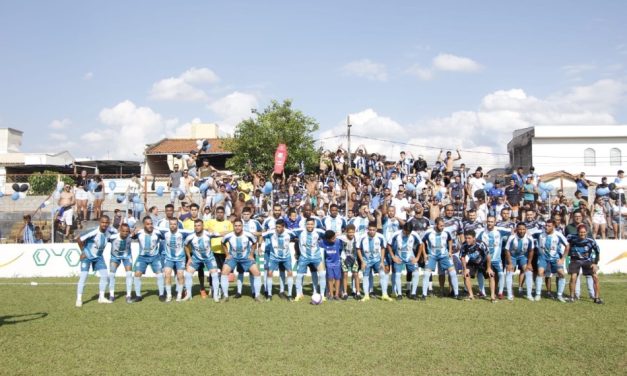 Grêmio levanta a taça do Campeonato Amador de Formiga