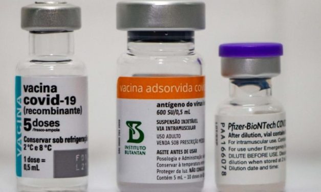Saúde discute implantação da vacina contra a Covid no calendário anual de imunização em 2023