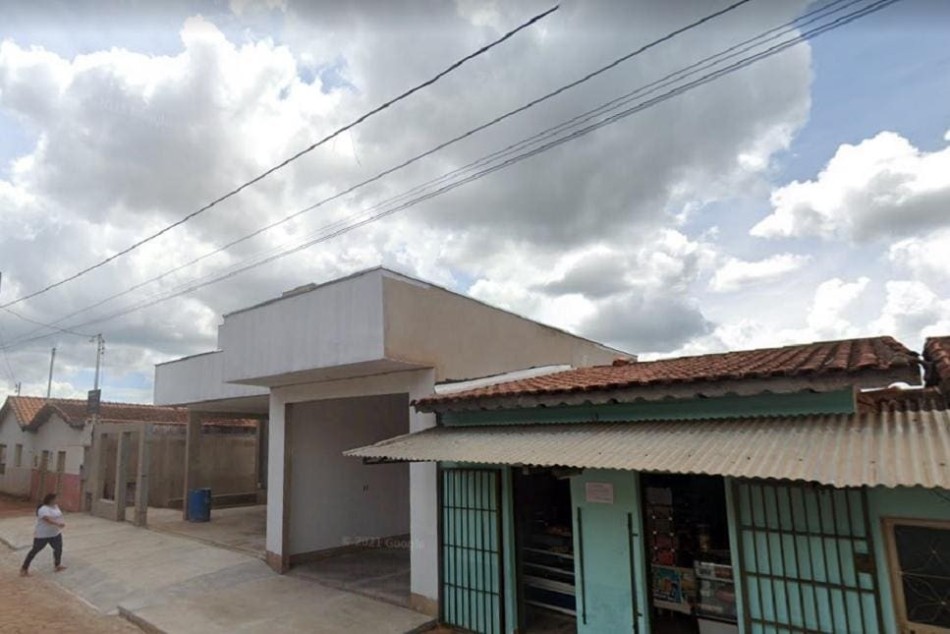 Homem é morto a facadas pelo irmão, em Tiros, após agredir a própria mãe