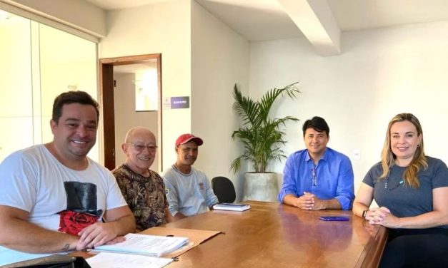 Iluminação de Natal é tema de reunião na Prefeitura