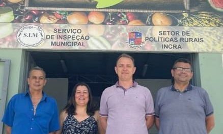 Banco de Alimentos recebe visita de servidores de Varginha