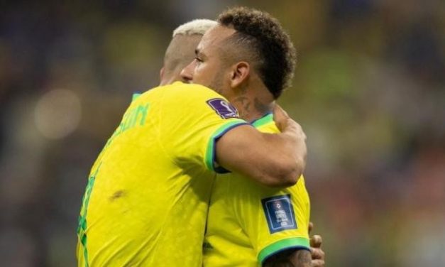 Neymar e Danilo estão fora da fase de grupos da Copa do Mundo