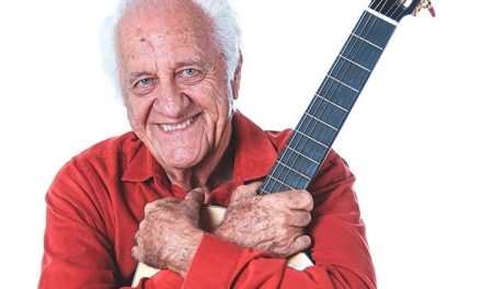 Rolando Boldrin, cantor e apresentador, morre aos 86 anos