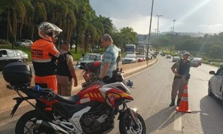 Idoso morre após ser atropelado duas vezes em rodovia mineira