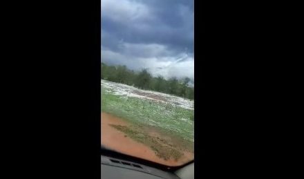 Chuva de granizo atinge zona rural em São Roque de Minas