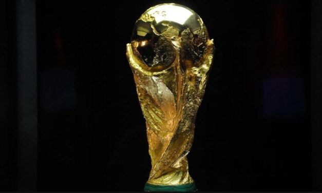 Fifa multa Alemanha em R$54 mil por não levar jogadores para coletiva