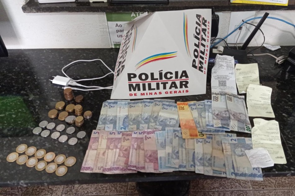 Casal é preso por distribuir dinheiro falso no comércio em Pains