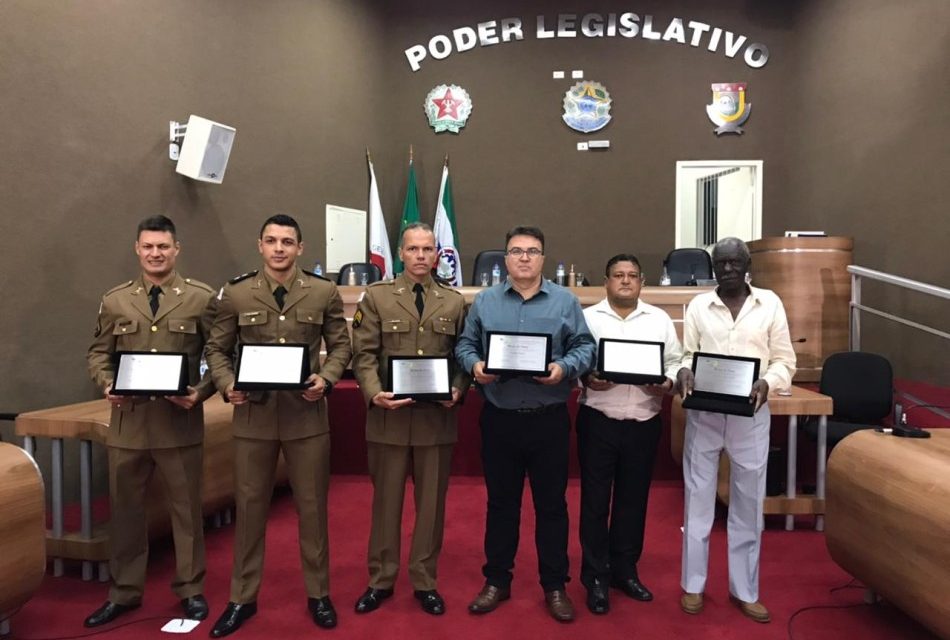 Militares são homenageados pela Câmara Municipal de Arcos