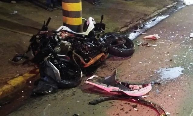 Jovem fica ferido após colisão de moto e carro no Sul de Minas