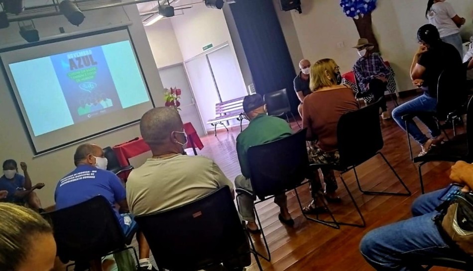 Cras 4 promove palestra de prevenção ao câncer de próstata