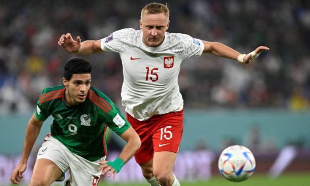 Lewandowski perde pênalti e Polônia empata contra o México na Copa do Mundo