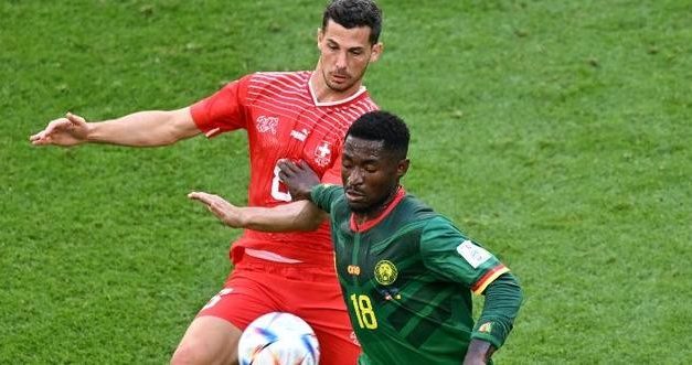 Em jogo morno, Suíça supera Camarões em estreia na Copa do Mundo