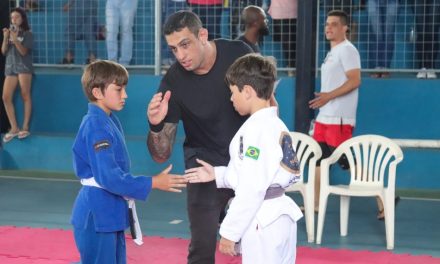 Tatame do Bem reúne cerca de 140 alunos no 1º Torneio Interno de Jiu-Jitsu