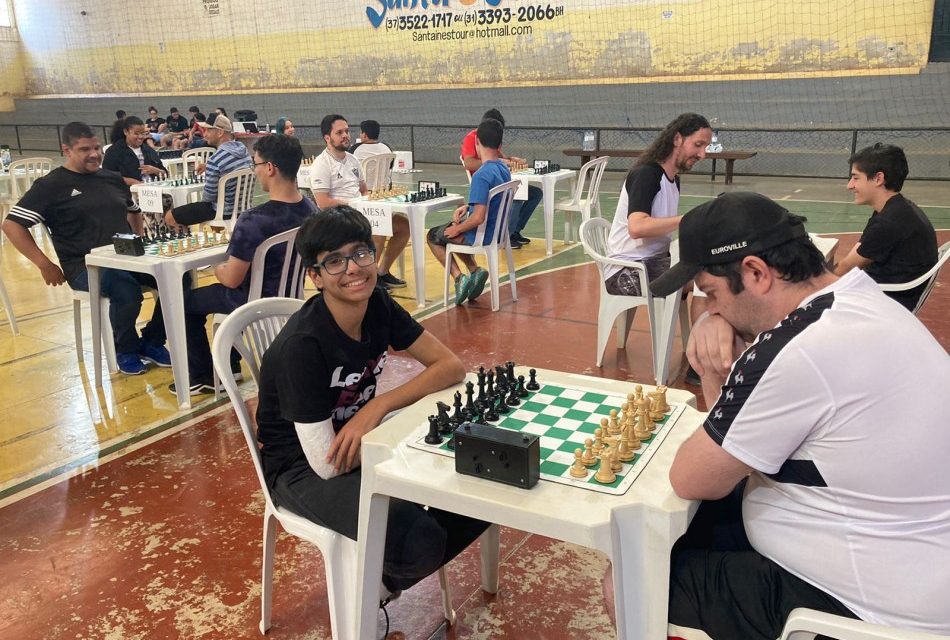 Formiguenses participam de Torneio de Xadrez em Bom Despacho