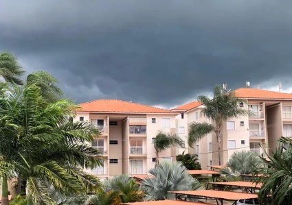 Semana começa com pancadas de chuva em Divinópolis e região