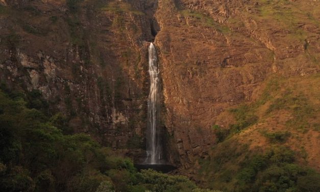 Deslizamento de terra e risco de queda de rocha são apontados em 18 das 21 atrações do Parque Nacional da Serra da Canastra