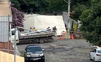 Bolsonaristas de Divinópolis desmontam acampamento em frente ao Tiro de Guerra