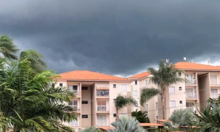 Semana começa com pancadas de chuva em Divinópolis e região, mas sol deve voltar no Natal