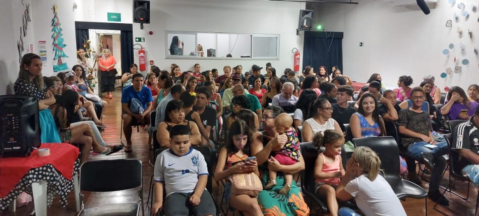 Evento em comemoração ao Natal é realizado na “Praça do CEU”