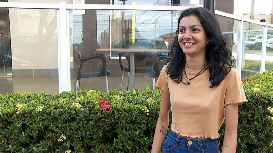 ‘Devia ser natural’, diz mulher que devolveu ao dono bolsa perdida com R$ 7 mil em Ribeirão Preto
