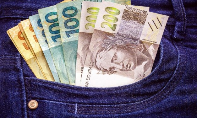 Polícia investiga caso de furto de R$ 500 mil de conta bancária de idosos