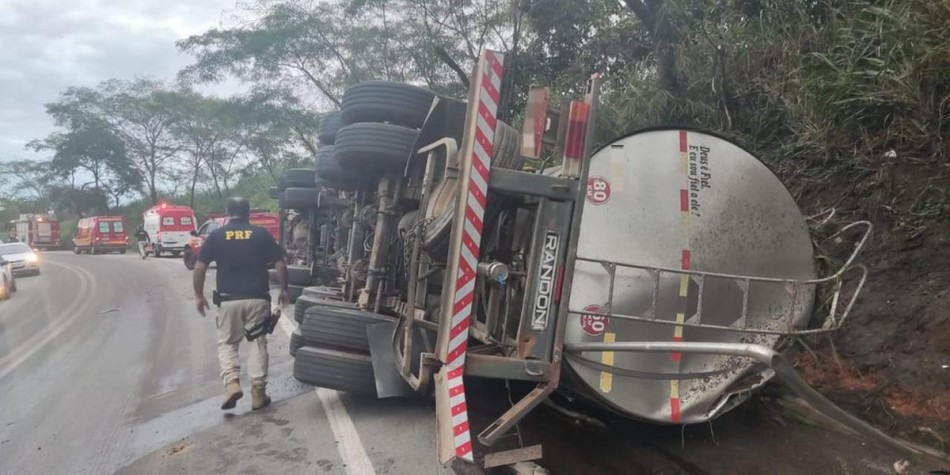 Motorista perde controle de caminhão e morre esmagado pelo veículo na BR-356