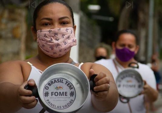 Extrema pobreza bate recorde no Brasil em dois anos de pandemia, diz IBGE