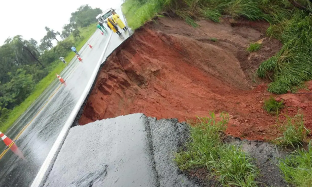 Sobe para 6 o número de interdições em rodovias mineiras por causa das chuvas