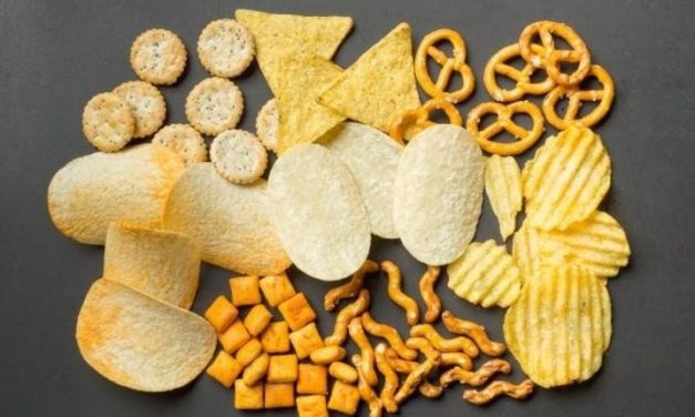 Corante em doces e salgadinhos eleva risco de inflamação intestinal, diz estudo