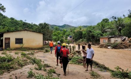 Minas tem 556 cidades em alerta para chuvas fortes até quarta-feira; Formiga está na lista