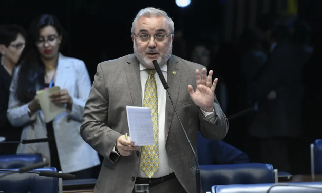 Ibovespa opera em alta após indicado de Lula para a Petrobras descartar intervenção nos preços