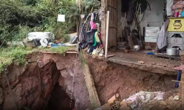 Mina de ouro é descoberta após parte de casa desabar em MG