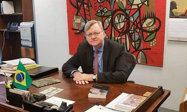 Itamaraty exonera embaixador do Brasil em Washington