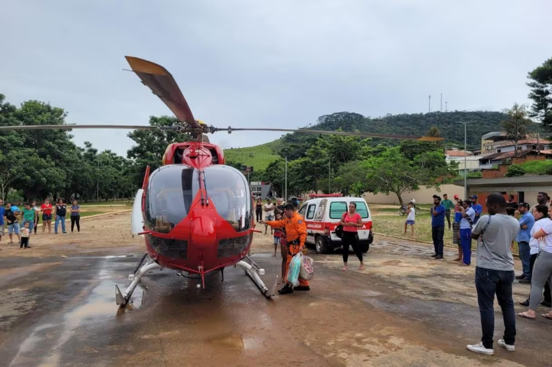 Menino de 3 anos tem traumatismo craniano após cair da cama em Minas