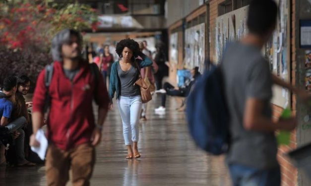 Saiba por que o governo vai pagar R$ 200 a quem fizer o Enem 2024