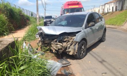 Homem sofre acidente em Divinópolis após passar mal